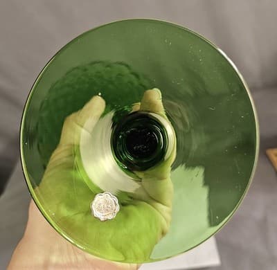Vintage Italian Green Hand blown Art Glass Vase 11.5" Tall - Thumbnail 4