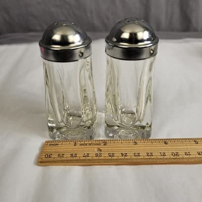 Crystal Salt and Pepper Shakers Clear Glass W Lids - Square Bottom Round Top - Thumbnail 10