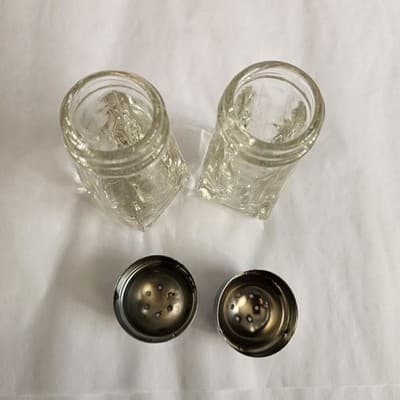 Crystal Salt and Pepper Shakers Clear Glass W Lids - Square Bottom Round Top - Thumbnail 5