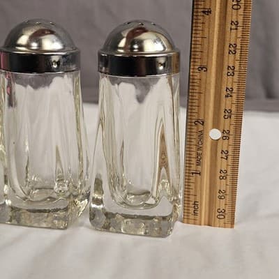 Crystal Salt and Pepper Shakers Clear Glass W Lids - Square Bottom Round Top - Thumbnail 11