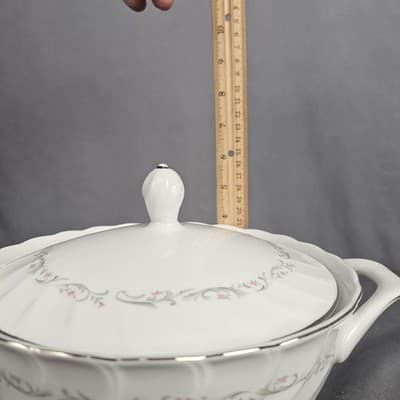 Royal Swirl Casserole Vegetable Serving Covered Bowl Dish Handles 8.5" VTG Fine - Thumbnail 9