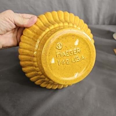 Vintage Haeger Pottery Speckled Gold Butterscotch Round Planter Bowl #142 - Thumbnail 4