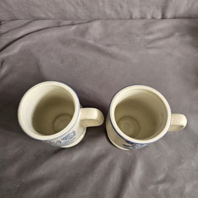Pfaltzgraff Yorktowne Stoneware Footed Pedestal Coffee Mugs Set Of 2 VINTAGE-EUC - Thumbnail 2