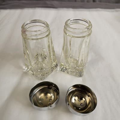Crystal Salt and Pepper Shakers Clear Glass W Lids - Square Bottom Round Top - Thumbnail 6