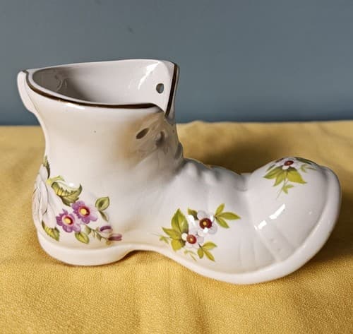 Vintage Old Foley James Kent Strawberry Porcelain Shoe Boot Decoration England - Thumbnail 2