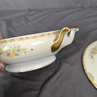 Nortake Covered Serving Bowl & Lid Veg Soup Japan M-Mark Floral Spray Red & Gold - Thumbnail 13