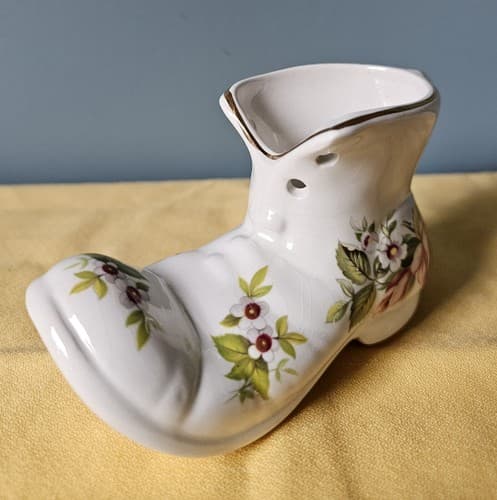 Vintage Old Foley James Kent Strawberry Porcelain Shoe Boot Decoration England