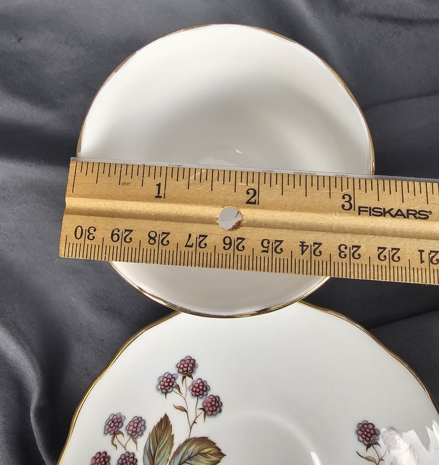 Royal Vale Bone China Black Berries Tea Cup and Saucer Pattern 7976 - Thumbnail 6