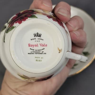 Vintage Royal Vale England Tea Cup & Saucer With Flowers Ridgeway Potteries LTD - Thumbnail 7