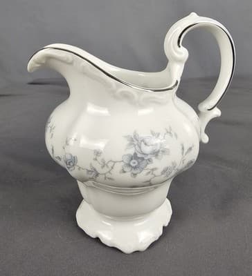 Johann Haviland Blue Garland Bavaria Germany Creamer Vintage NIB