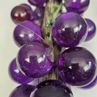 Vintage Beautiful Lucite Purple Grapes Cluster on Driftwood MCM 1960's - Thumbnail 9