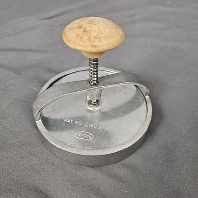 Vintage Androck Aluminum Spring Punch Biscuit Cookie Cutter Wood Knob Handle
