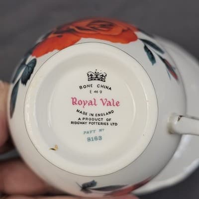 Vintage Royal Vale England Tea Cup & Saucer With Flowers Ridgeway Potteries LTD - Thumbnail 9