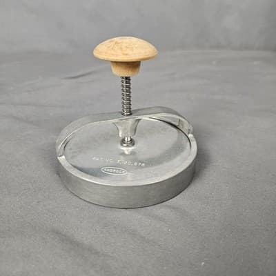 Vintage Androck Aluminum Spring Punch Biscuit Cookie Cutter Wood Knob Handle - Thumbnail 2