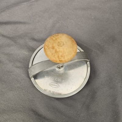Vintage Androck Aluminum Spring Punch Biscuit Cookie Cutter Wood Knob Handle - Thumbnail 3