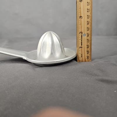 Vintage Foley Aluminum Citrus Lemon Orange Juicer Squeezer Reamer Made in USA - Thumbnail 9