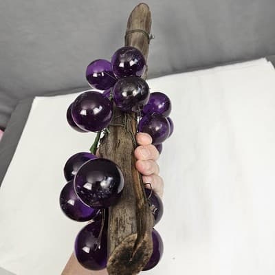 Vintage Beautiful Lucite Purple Grapes Cluster on Driftwood MCM 1960's - Thumbnail 6