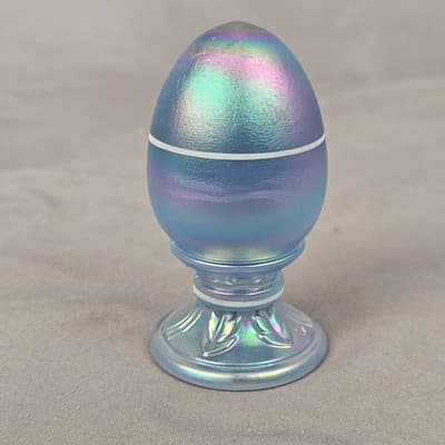 Celeste Blue Iridescent Satin Fenton Glass Egg, Floral design, signed - Thumbnail 2