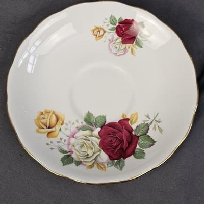 Vintage Royal Vale England Tea Cup & Saucer With Flowers Ridgeway Potteries LTD - Thumbnail 4