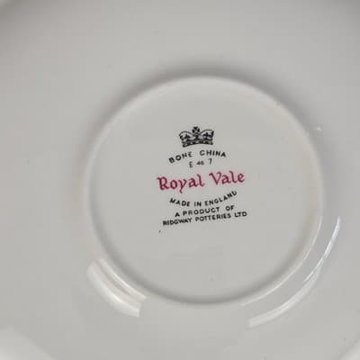 Vintage Royal Vale England Tea Cup & Saucer With Flowers Ridgeway Potteries LTD - Thumbnail 6