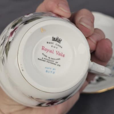 Vintage Royal Vale England Tea Cup & Saucer With Flowers Ridgeway Potteries LTD - Thumbnail 7