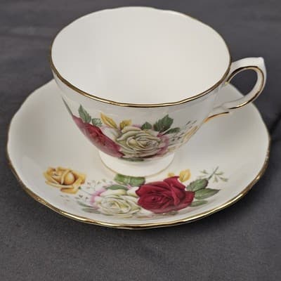 Vintage Royal Vale England Tea Cup & Saucer With Flowers Ridgeway Potteries LTD - Thumbnail 2