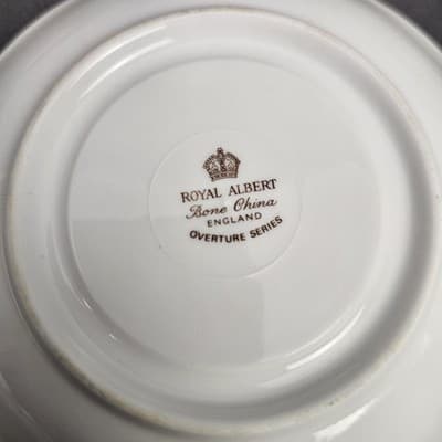Royal Albert Overture Series Tea Cup & Saucer Bone China England Gold Filligree - Thumbnail 7