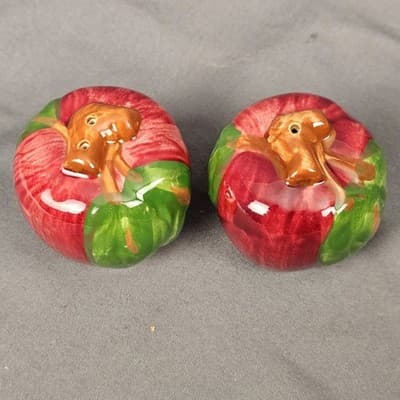 Vintage Franciscan Apple Pattern Dinnerware Salt & Pepper Shakers Set No Stopper - Thumbnail 2