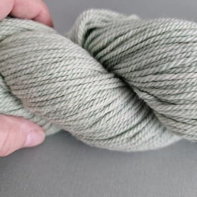 Shepherd's Wool Stonehedge Fiber Yarn Mint Worsted Spun Fine Wool 4oz, 250yd USA - Thumbnail 4