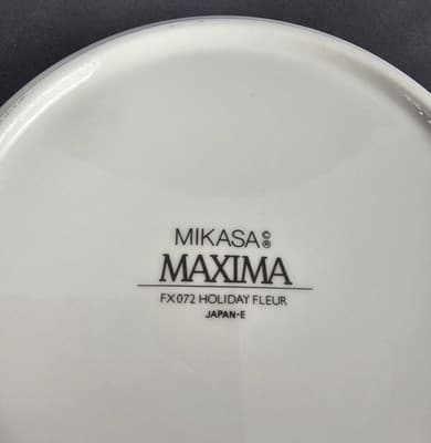 Mikasa Maxim Holiday Poinsettia Covered Dish Vintage Xmas Trinket Box Candy Dish - Thumbnail 6