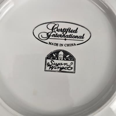 Set of 4 RED HAT SOCIETY SUSAN WINGET Certified International 8" Salad Plates - Thumbnail 7