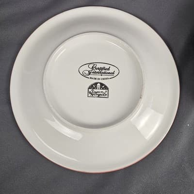 Set of 4 RED HAT SOCIETY SUSAN WINGET Certified International 8" Salad Plates - Thumbnail 6