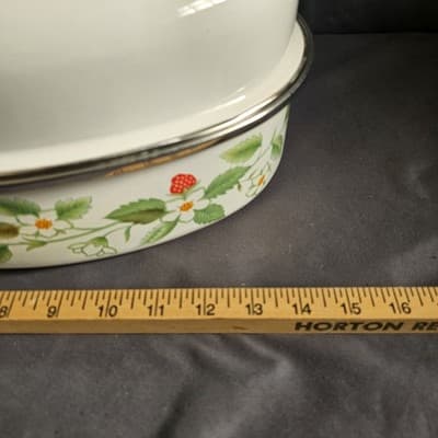 Vintage Strawberry Roasting Pan With Lid & Handles Rare Cook Ware Large 15"x 10" - Thumbnail 13