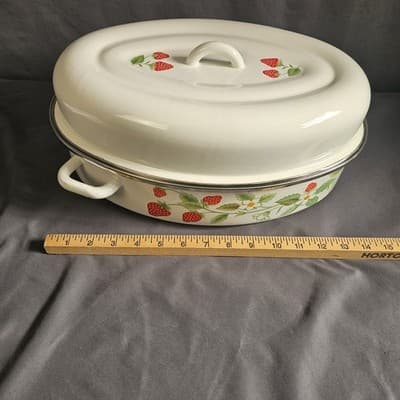 Vintage Strawberry Roasting Pan With Lid & Handles Rare Cook Ware Large 15"x 10" - Thumbnail 12
