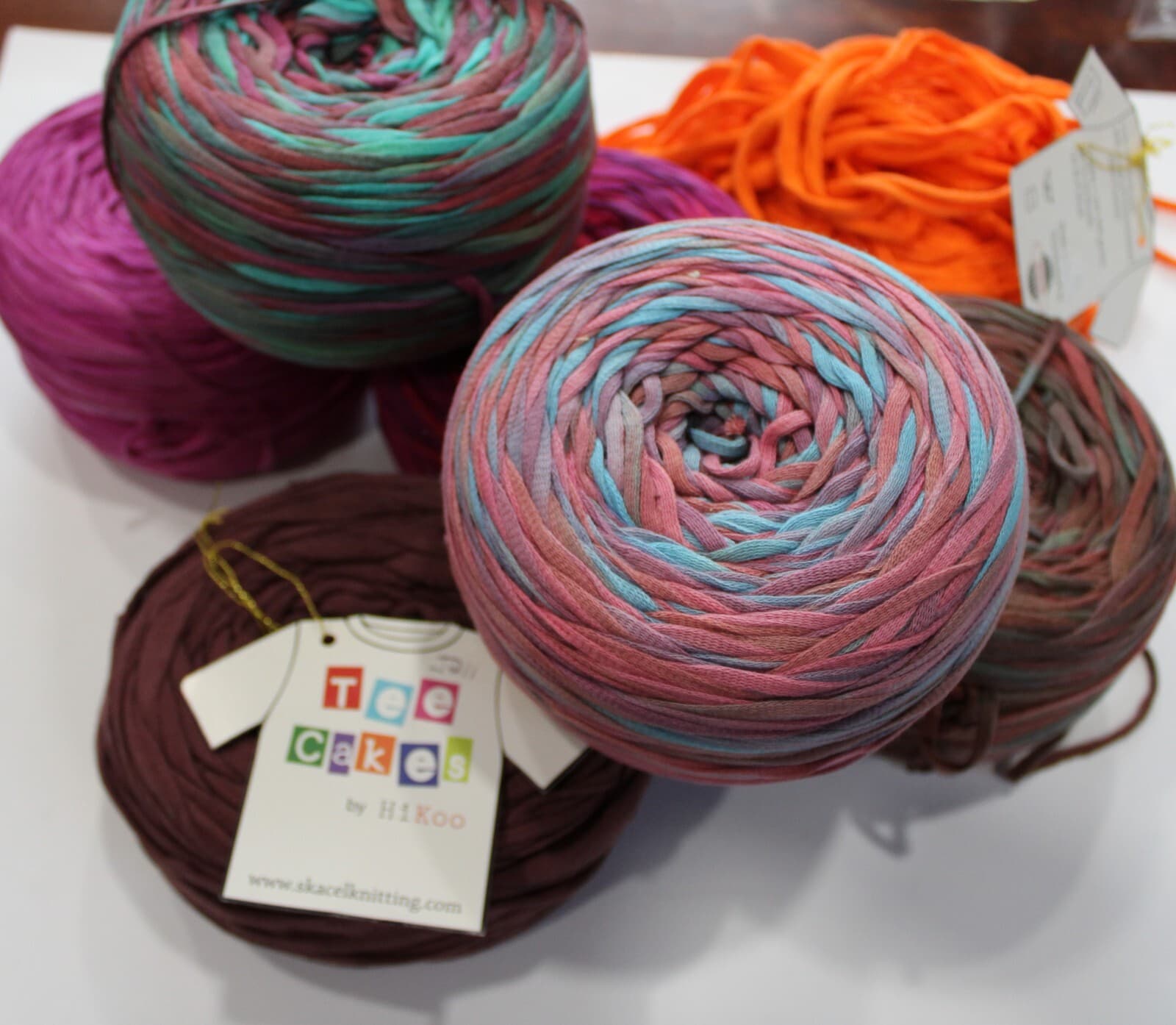 Tee Cakes by HiKoo 7 New Some missing tags 51% Cotton Scraps 75yd 225-300gr - Thumbnail 3