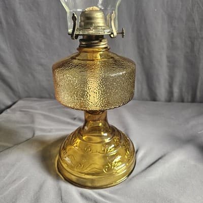 Vintage Amber Glass Oil Lamp with Hurricane Chimney 18.5” Tall Working - Thumbnail 10