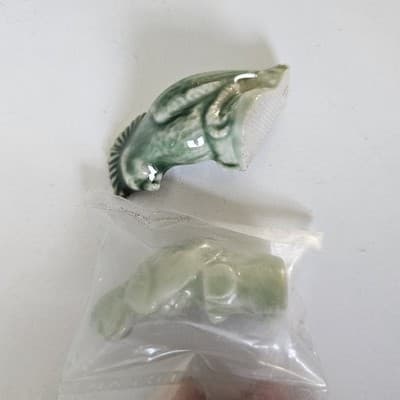 Vintage Wade Whimsies Red Rose Tea Figures Set of 2 Birds Parrot Hawk - Thumbnail 2