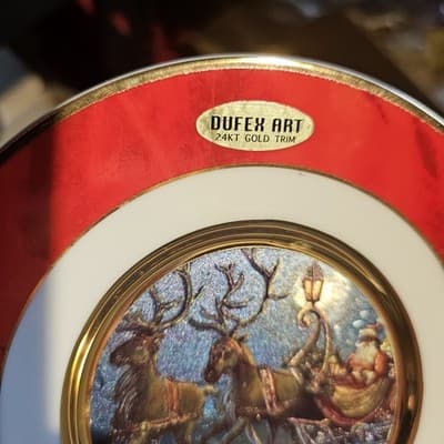 Dufex Art Japan 24K Gold Trim Christmas Plate Santa Sleigh Reindeer 7” - Thumbnail 4