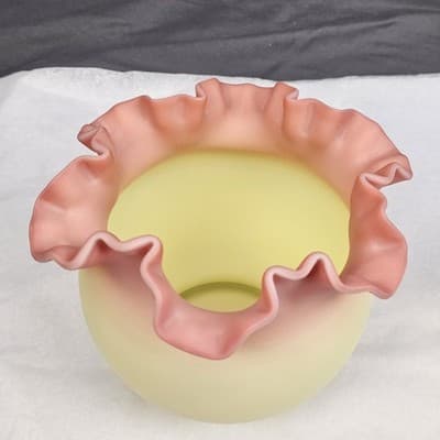 Fenton Art Glass Burmese Vase Satin Ruffled Edge Pink on Creamy Yellow. UV - Thumbnail 4