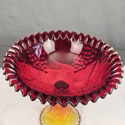 LE Smith Amberina Pedestal Glass Bowl Ruby Red Yellow Grape Design Ruffled Edge - Thumbnail 4