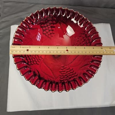 LE Smith Amberina Pedestal Glass Bowl Ruby Red Yellow Grape Design Ruffled Edge - Thumbnail 10