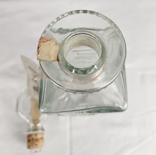 WALKERS Bourbon LICENSE PLATE BOTTLE DECANTER KY,NV,ND,WI Vintage - Thumbnail 6