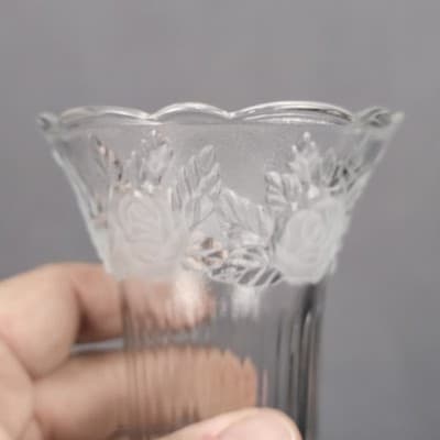 Vintage Frosted Rose Glass Bud Vase Scalloped Rim Clear Pressed Glass 4.5" Tall - Thumbnail 4