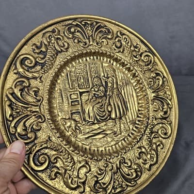Vintage Brass Patina Embossed Wall Hangings 11" MADE IN ENGLAND - Thumbnail 2