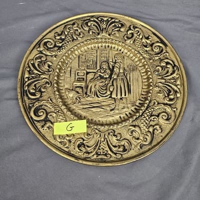 Vintage Brass Patina Embossed Wall Hangings 11" MADE IN ENGLAND - Thumbnail 6