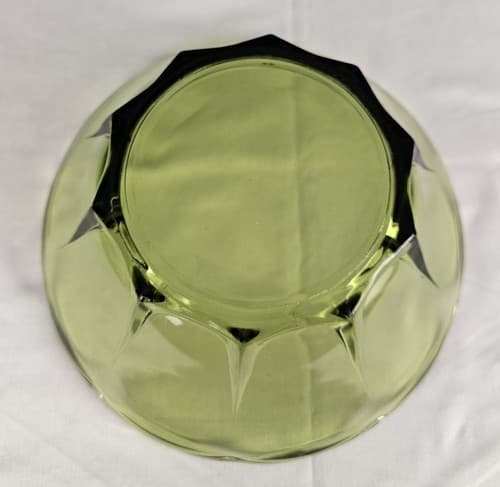 Vintage Anchor Hocking 8" Bowl Glass Scallop Rim Olive Green - Thumbnail 4