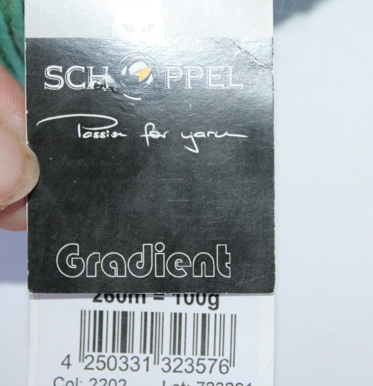 Schoppel Gradient Col 2202 Green Mix 100% Merino Virgin Wool 100gr 260m - Thumbnail 3
