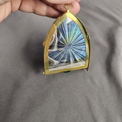 Holographic Nativity Gold Plated 3D Nativity Scene Christmas Ornament Vintage - Thumbnail 5