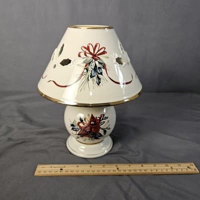 Lenox Christmas Winter Greetings Candle Lamp Cardinal Tea Light Lamp - Thumbnail 12