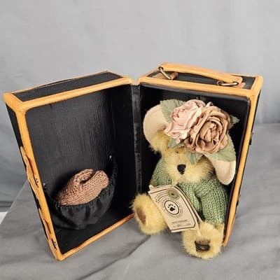 Boyds Bear Plush- (Mohair) Penny Whistleby - #900251 Bear and Trunk - Thumbnail 2